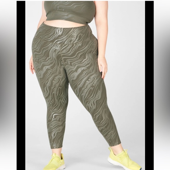 Fabletics Define Power Hold High Waisted Ranger Green Marbleize Print Leggings - Picture 1 of 16